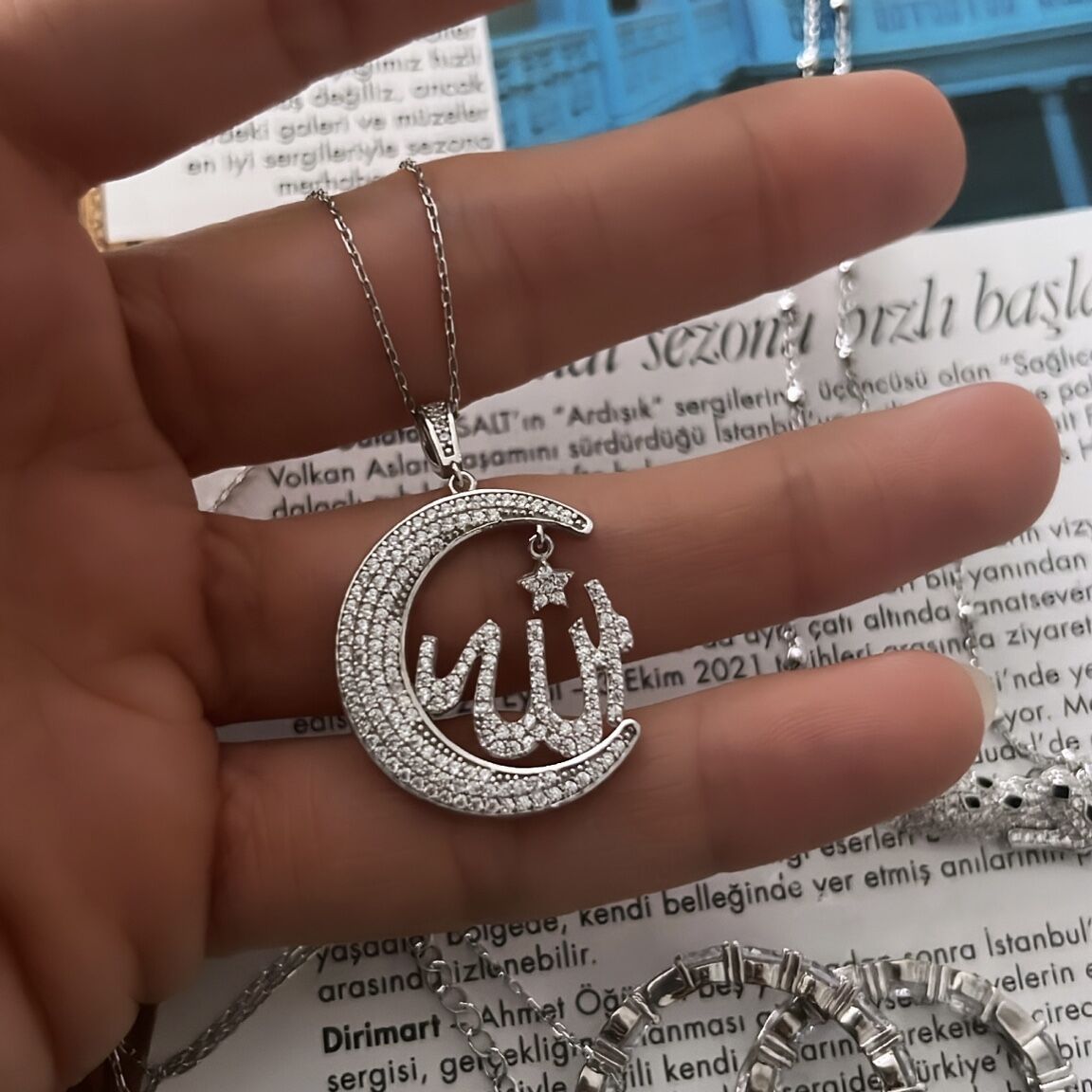 Taşlı Hilal Allah Kolye