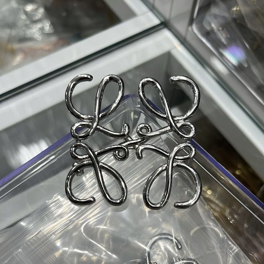 Imported Low Brooch