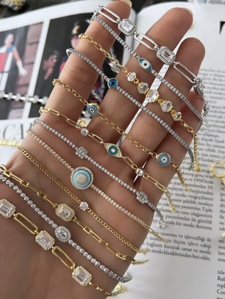 Bebe Mavi Tekli Camgöz Suyolu Bileklik