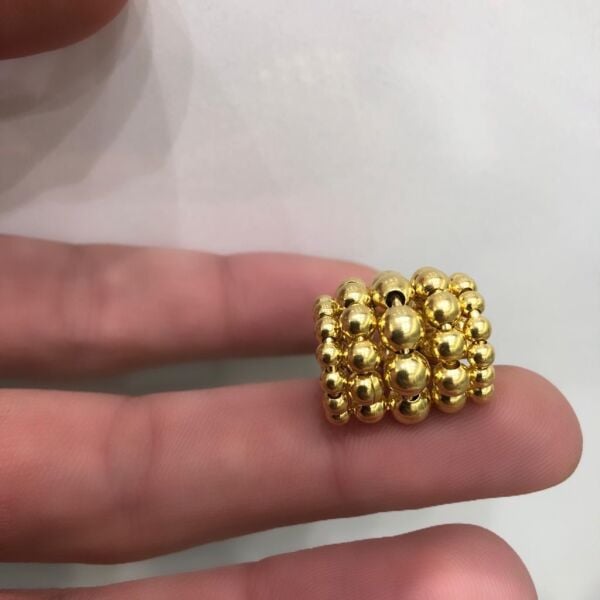 Beş Sıra Top Kıkırdak Küpe