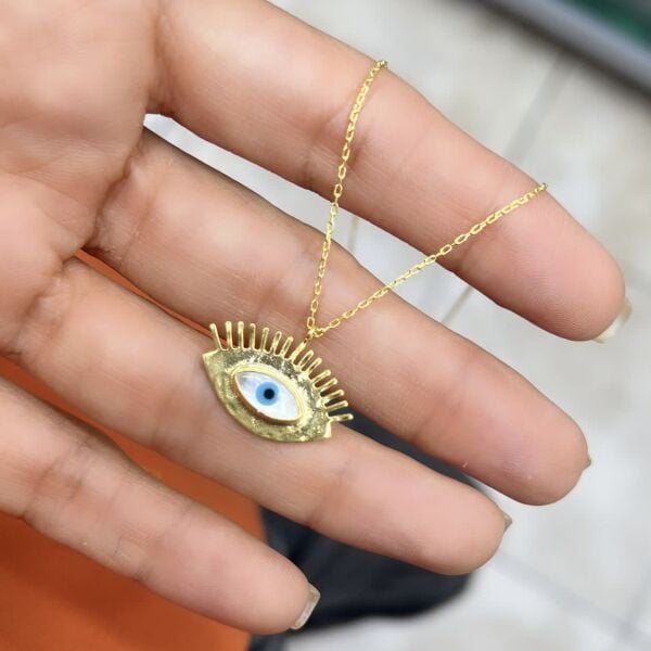 El Yapımı Göz Kolye