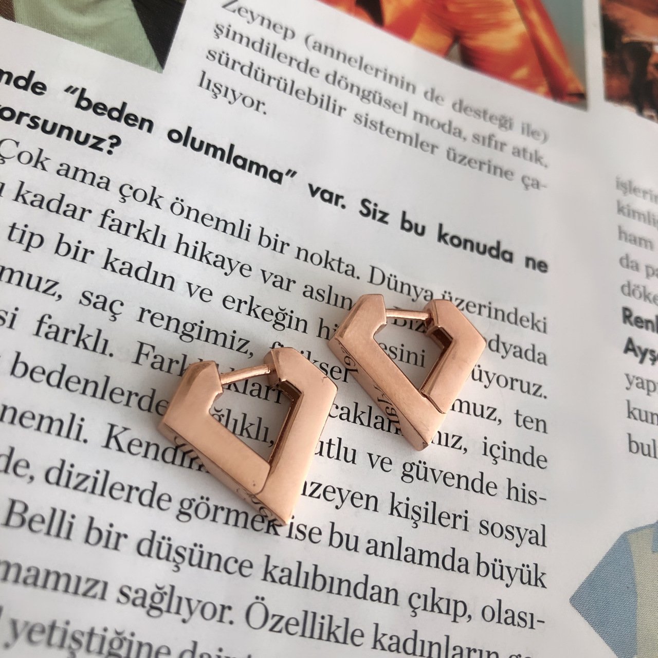 Kalın Piramit Küpe (Çift)