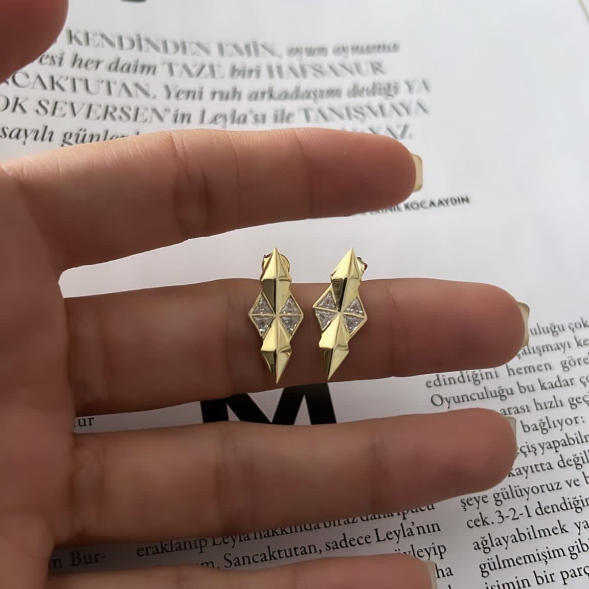 Piramit Tasarım Küpe (Çift)
