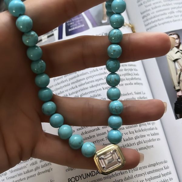 Doğal Taşlı Kare Kolye