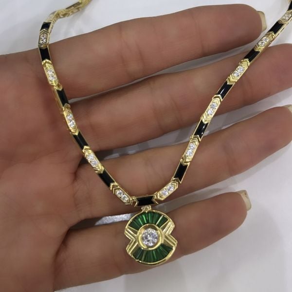Mineli Taşlı O Kolye