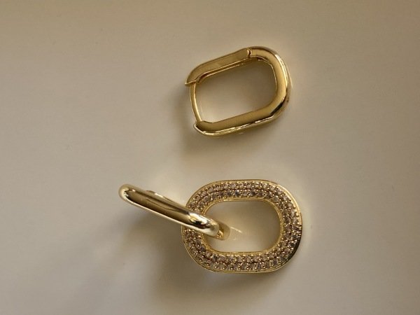Gold Tek Oval Halkalı Küpe
