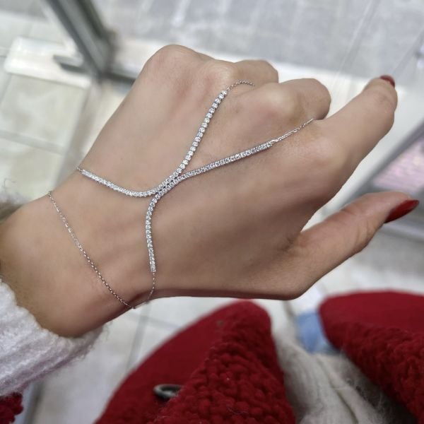 Fine Waterway Shahmaran