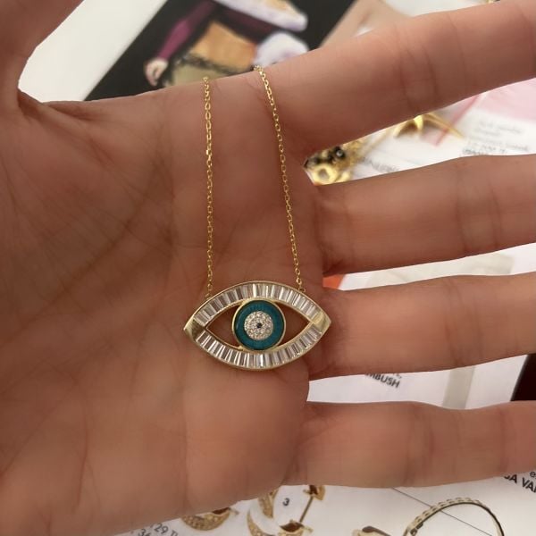Baget Taşlı Mineli Göz Kolye