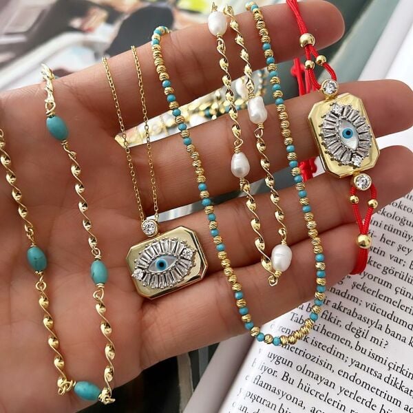 Twisted Pearl Necklace