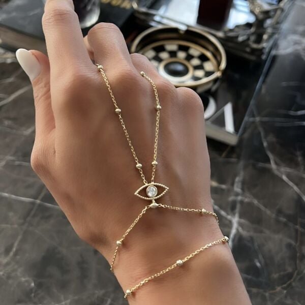 Top Detaylı Göz Şahmeran