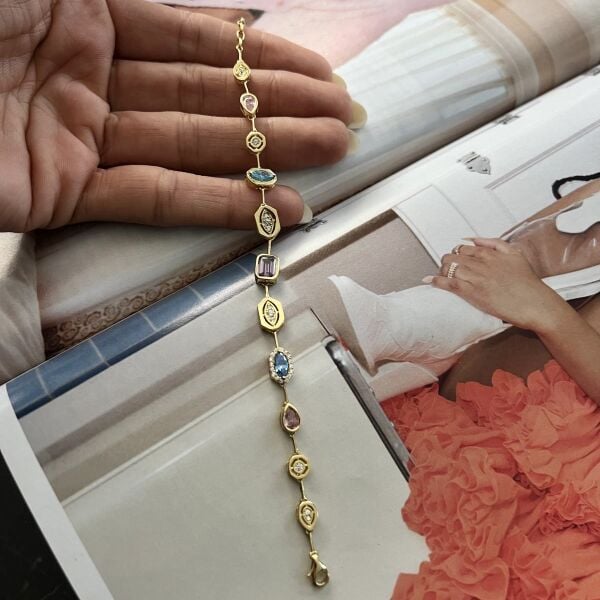 Figürlü Taşlar Bileklik