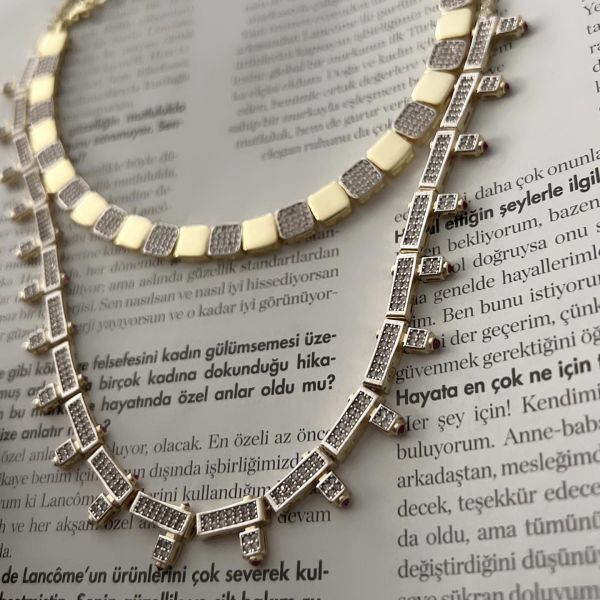 Sütun Model Gerdanlık