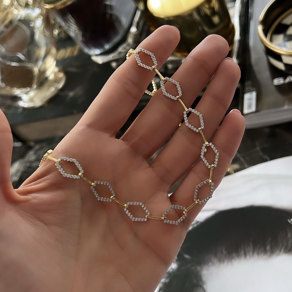 Petek Choker Kolye